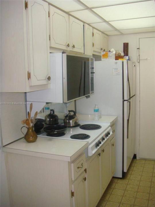 5401 Collins Ave 1012, Miami Beach, Флорида 33140, Соединенные Штаты
