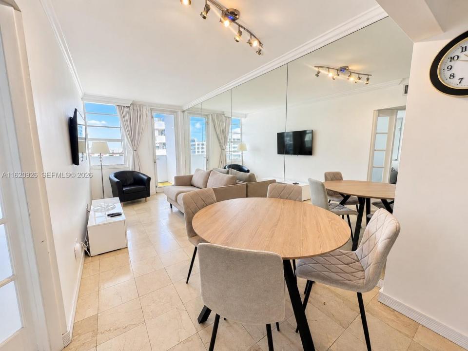 100 Lincoln Rd 820, Miami Beach, Floride 33139, États-Unis