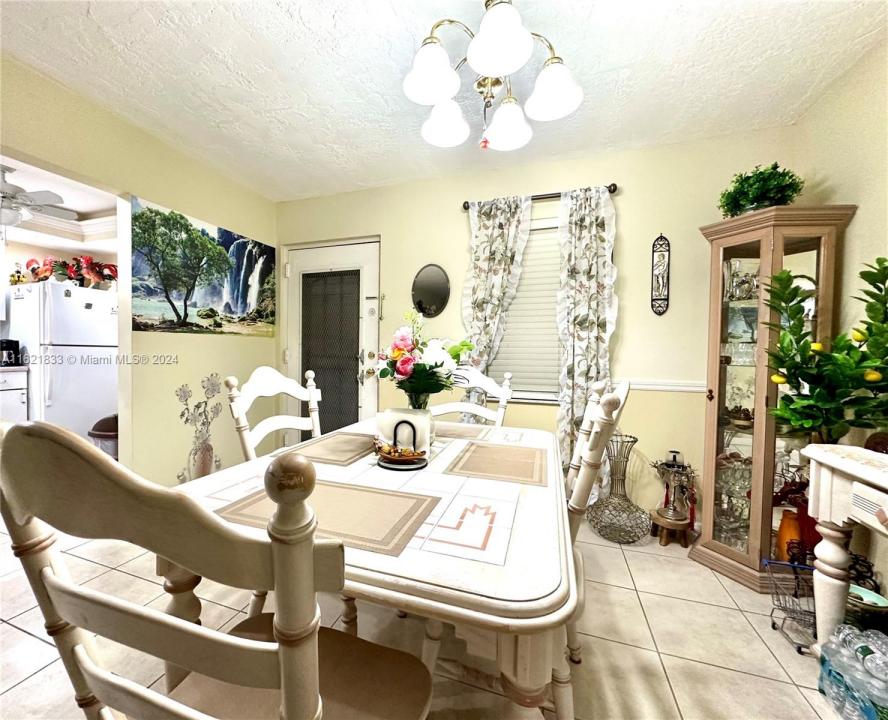 2831 Somerset Dr 206, Lauderdale Lakes, Flórida 33311, Estados Unidos