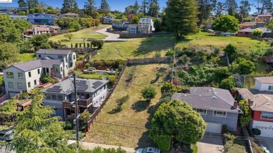 Clark Pl, El Cerrito, カリフォルニア 94530-2708, アメリカ合衆国