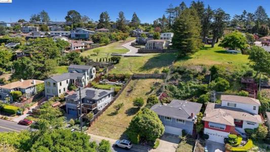 Clark Pl, El Cerrito, カリフォルニア 94530-2708, アメリカ合衆国