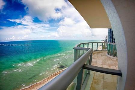 17315 Collins Ave 2302, Sunny Isles Beach, Florida 33160, USA