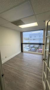2691 E Oakland Park Blvd 203B, Fort Lauderdale, Florida 33306, USA