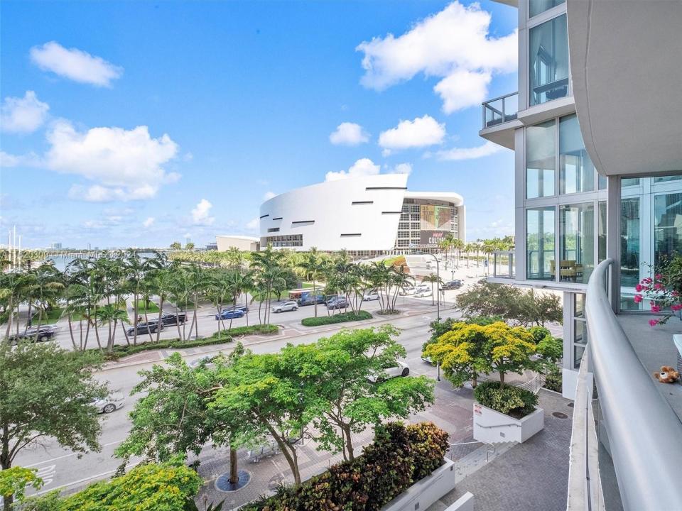 888 Biscayne Blvd 309, Miami, Florida 33132