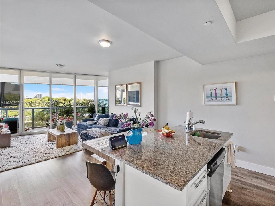 888 Biscayne Blvd 309, Miami, Florida 33132