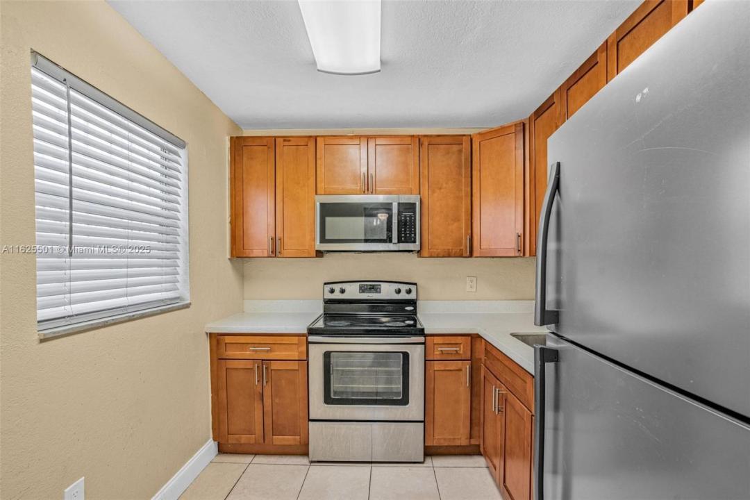 15600 NW 7th Ave 306, Miami, Floride 33169, États-Unis