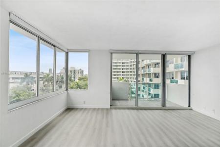 1200 West Ave 515, Miami Beach, Florida 33139, USA