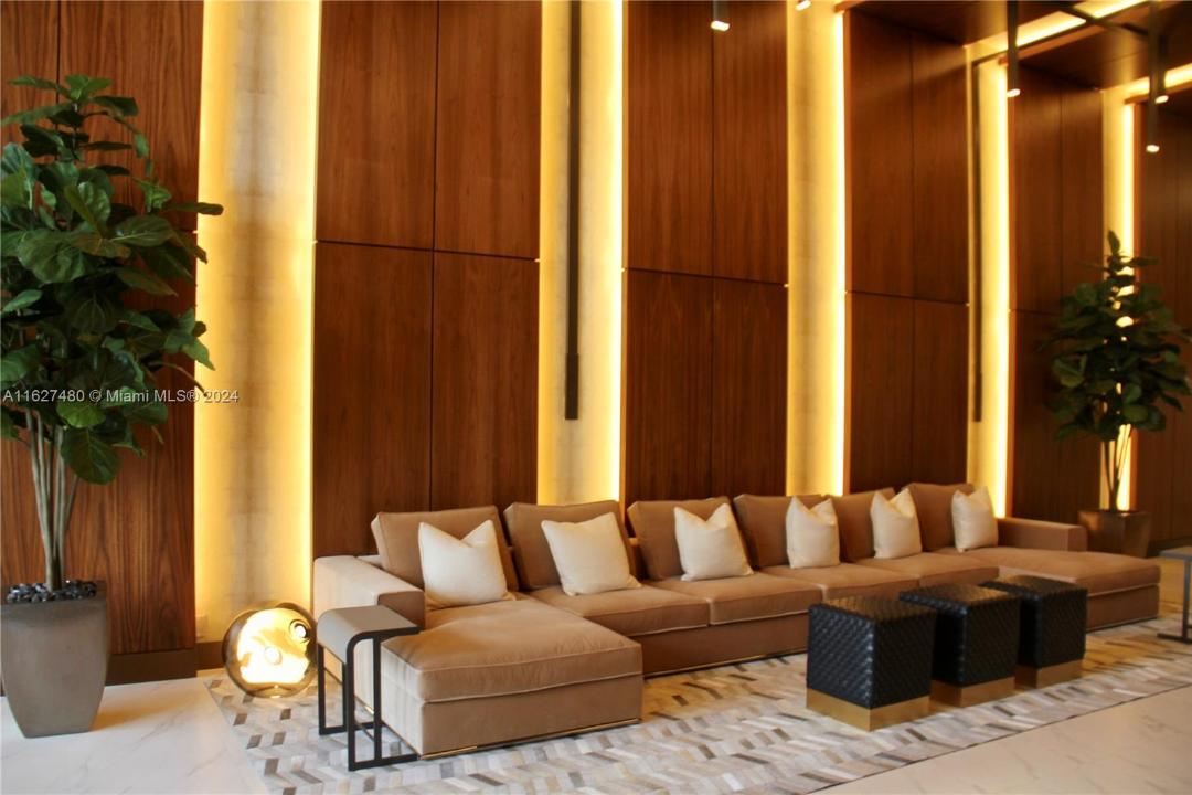 2960 NE 207th St 602, Aventura, Flórida 33180, Estados Unidos