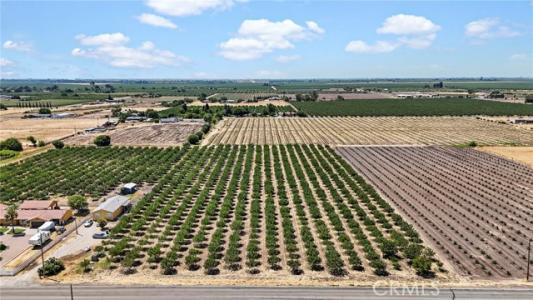 E Childs Avenue, Le Grand, California 95333
