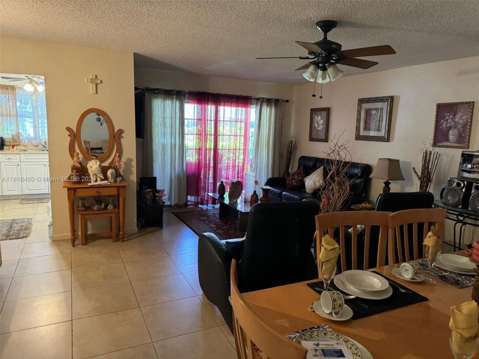 4047 NW 16th St 110, Lauderhill, Floride 33313, États-Unis