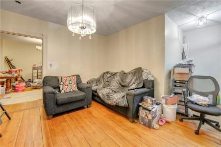1354 Cranston Street, Cranston, Rhode Island 02920, Stati Uniti