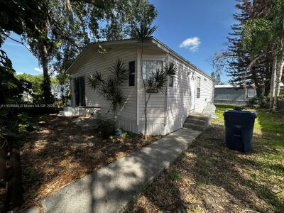 35250 SW 177 Ct no. 177, Homestead, Florida 33034, USA