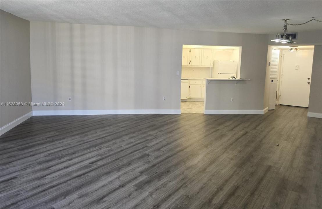 2750 NE 183rd St 1212, Aventura, Florida 33160, USA