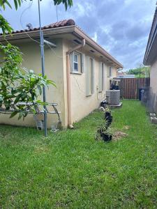 12414 SW 213th St, Miami, Florida 33177, USA