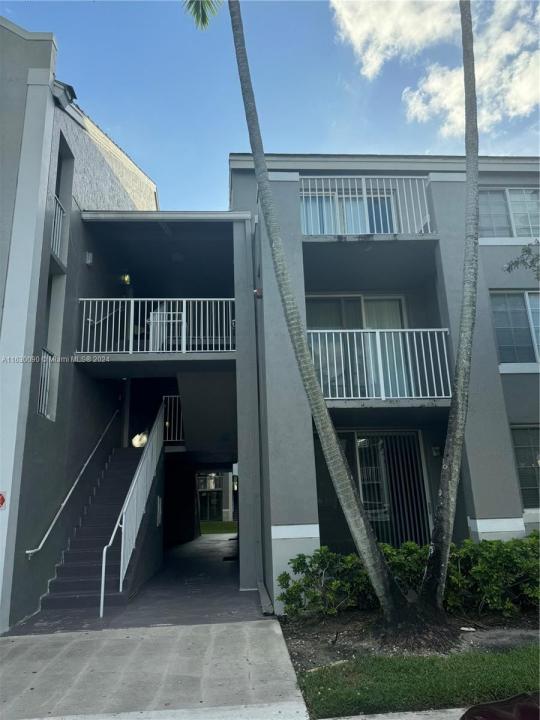 720 SW 111th Ave 307, Pembroke Pines, Florida 33025, HOA KỲ
