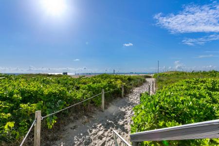 2700 N Ocean Drive 606b, Riviera Beach, Florida 33404