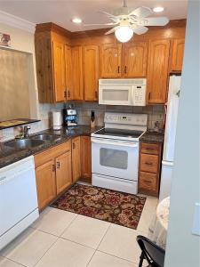 7300 NW 5th Ct 201, Margate, Florida 33063, USA