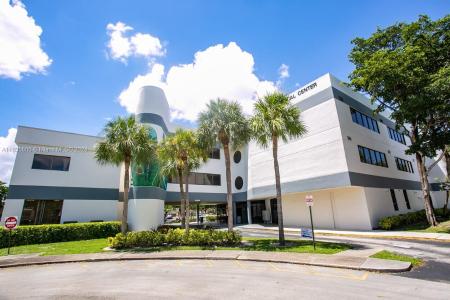7710 NW 71st Ct 300, Tamarac, Florida 33321, USA