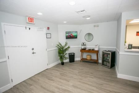 7710 NW 71st Ct 300, Tamarac, Florida 33321, USA