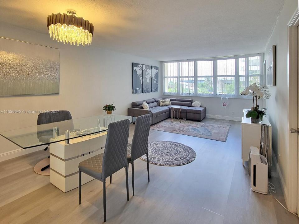 1825 S Ocean Dr 206, Hallandale Beach, Florida 33009, Stati Uniti
