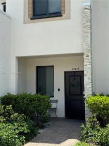 21419 NE 2nd Path, Miami, Florida 33179, USA