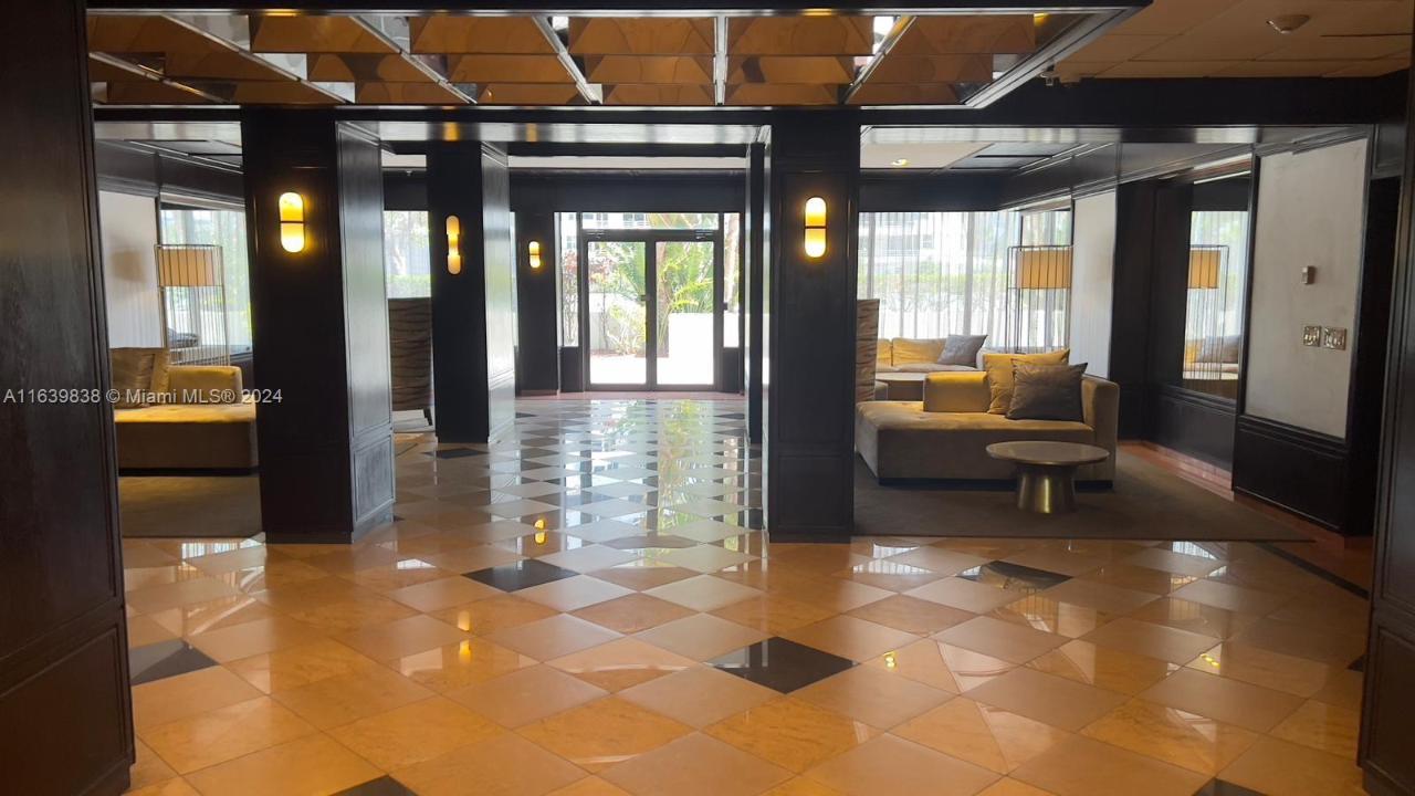 600 NE 36th St 204, Miami, Florida 33137