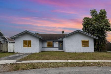 8205 SW 12th Pl, North Lauderdale, فلوريدا 33068, الولايات المتحدة