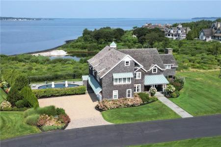 178 Carnegie Harbor Drive, Portsmouth, RI 02871, USA