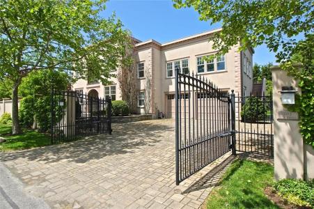 203 Coggeshall Avenue, Newport, RI 02840, USA