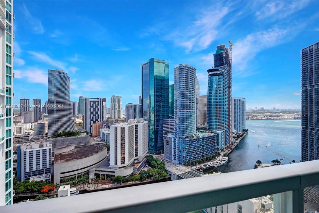 55 SE 6th St 3401, Miami, Florida 33131