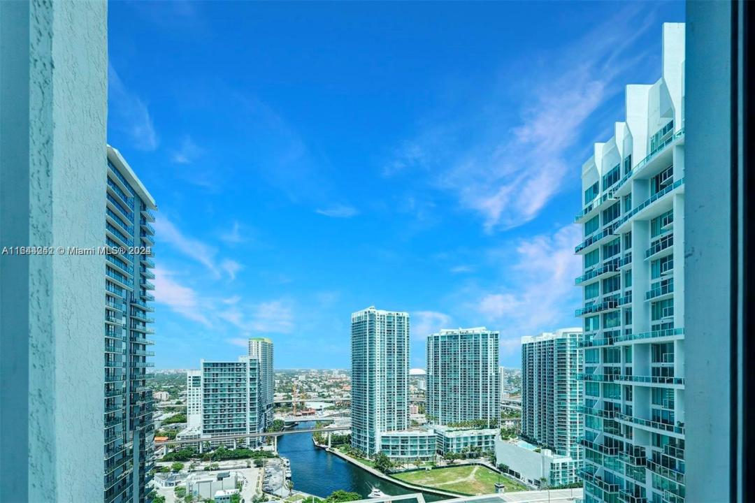 55 SE 6th St 3401, Miami, Florida 33131