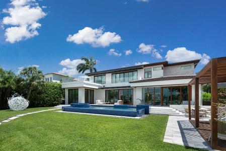 100 Bal Bay Dr, Bal Harbour, Florida 33154, USA