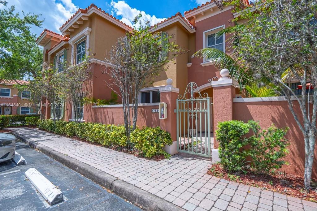 784 SW 106th Ave 1902, Pembroke Pines, フロリダ 33025, アメリカ合衆国