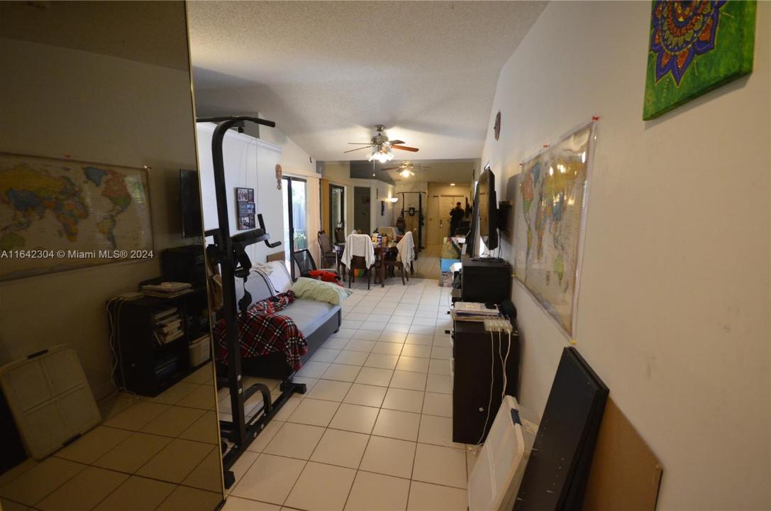 Miami, Florida 33185