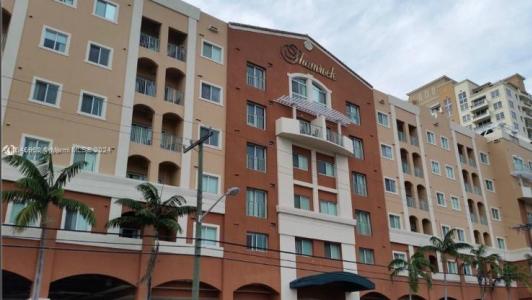 2280 SW 32nd Ave 613, Miami, Florida 33145, USA