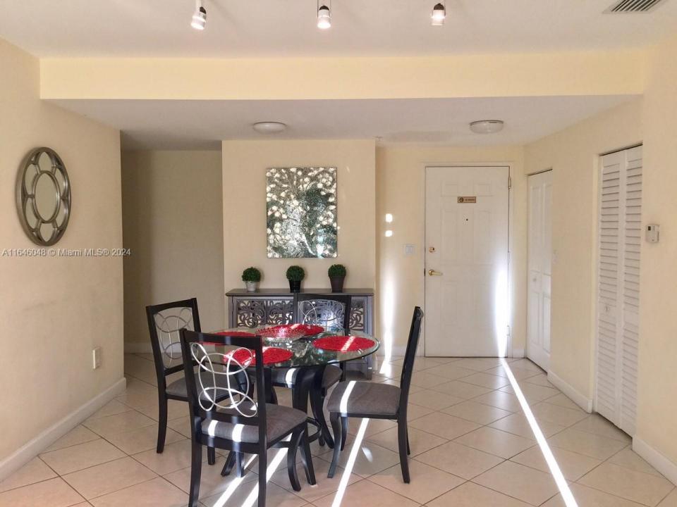 2280 SW 32 AV 213, Miami, Florida 33145