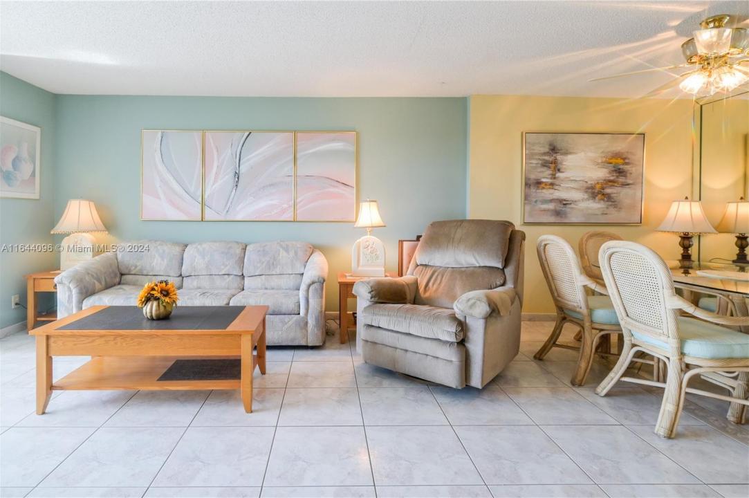 101 SE 3rd Ave 401, Dania Beach, Floryda 33004, USA