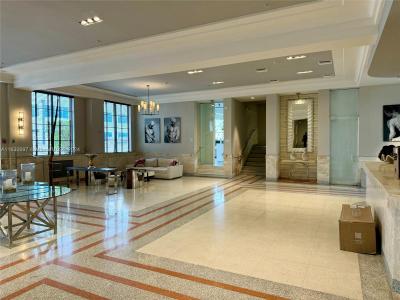435 21st St 303, Miami Beach, Florida 33139, USA