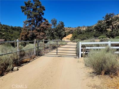 Whispering Pines Rd, Pinon Hills, カリフォルニア 92397, アメリカ合衆国