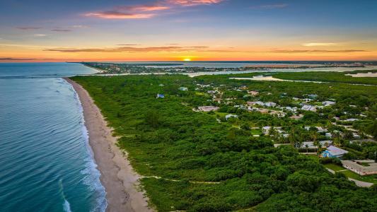 2507 N Ocean Drive, Hutchinson Island, Florida 34949