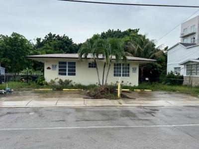 800 NE 85 St, Miami, Florida 33138, USA