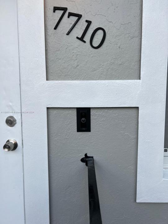 7710 NE 1st Ct, Miami, 佛罗里达州 33138, 美国