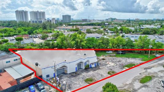 15221 NE 21st Ave, North Miami Beach, Florida 33162