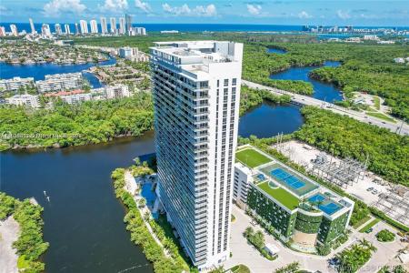 16385 Biscayne Blvd 1201, North Miami Beach, Florida 33160, USA