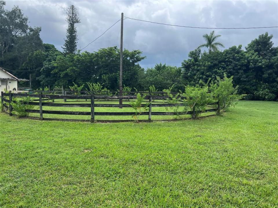 1765 Back Lot SW 112th Ave, Davie, Flórida 33325, Estados Unidos