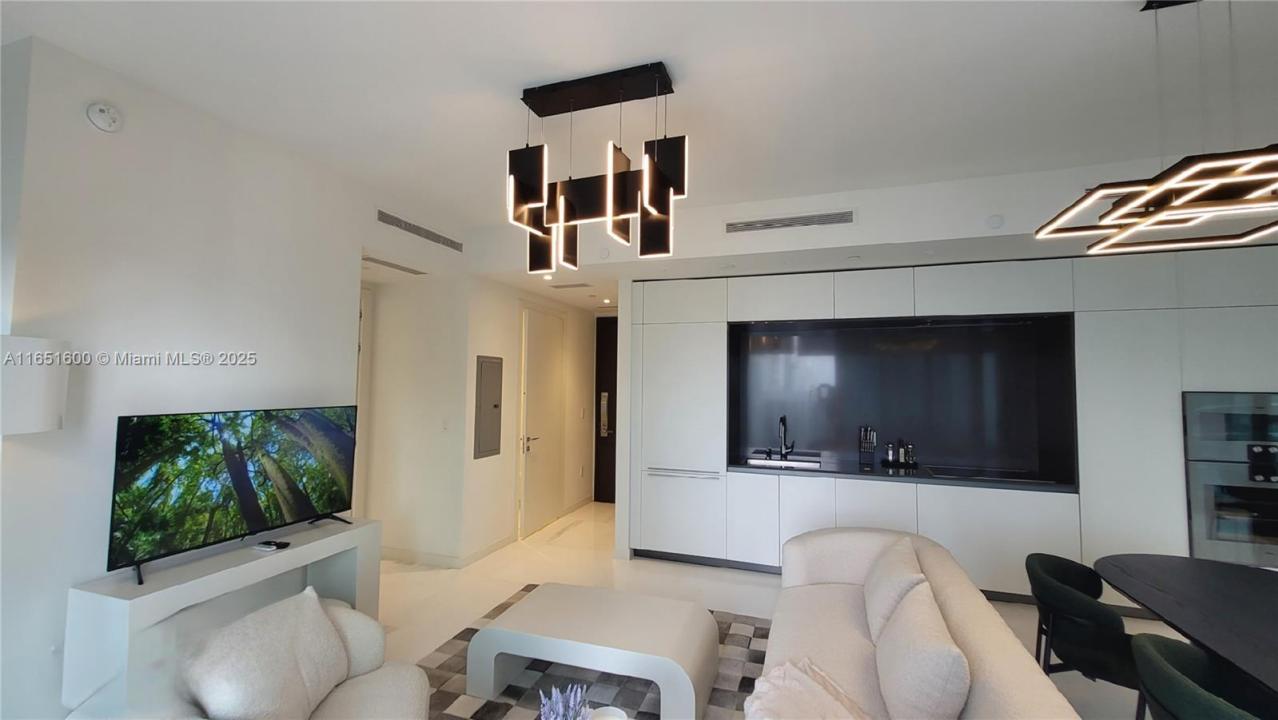 300 Biscayne Blvd Way 2908, Miami, פלורידה 33131, ארצות הברית של אמריקה 