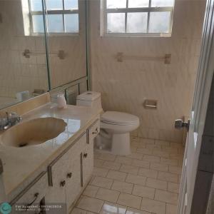 2260 NW 33rd Ave, Lauderdale Lakes, Florida 33311