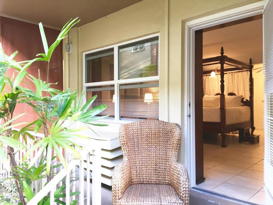 1228 Pennsylvania Ave 3, Miami Beach, Florida 33139, USA