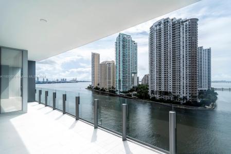 300 Biscayne Blvd Way 902, Miami, Florida 33131, USA