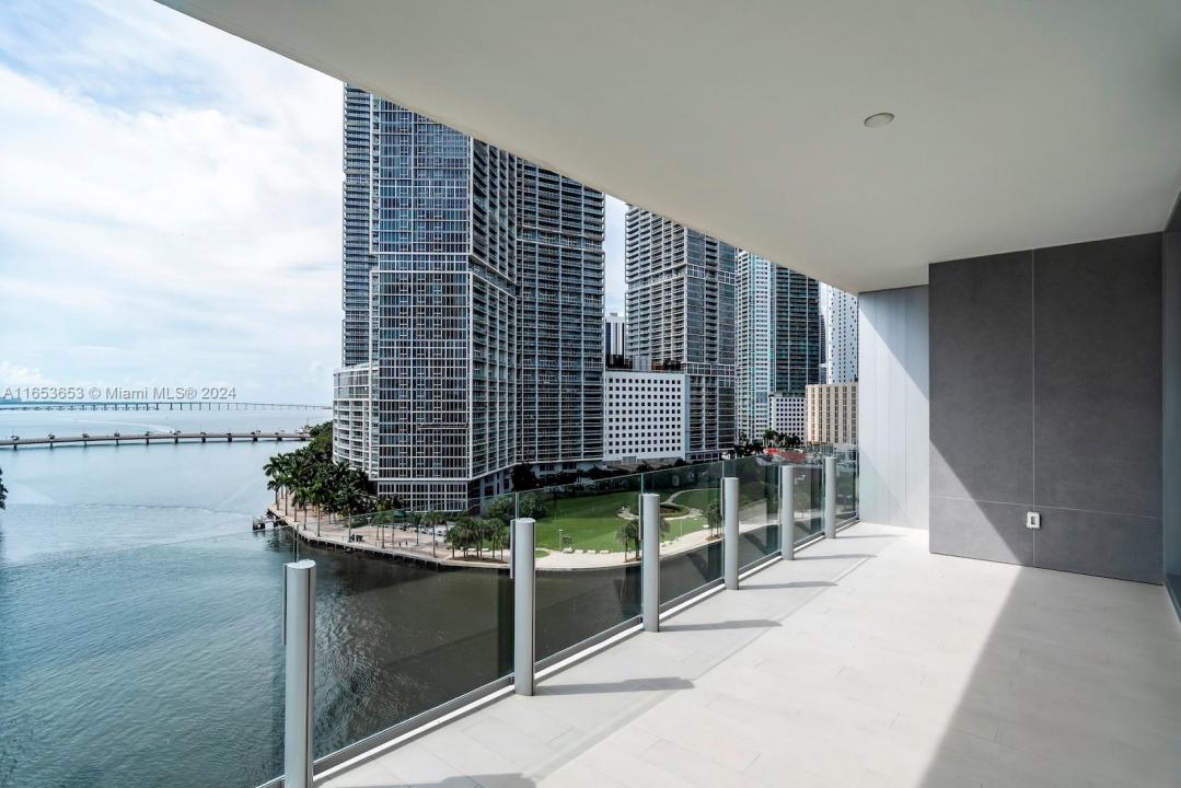 300 Biscayne Blvd Way 902, Miami, Florida 33131